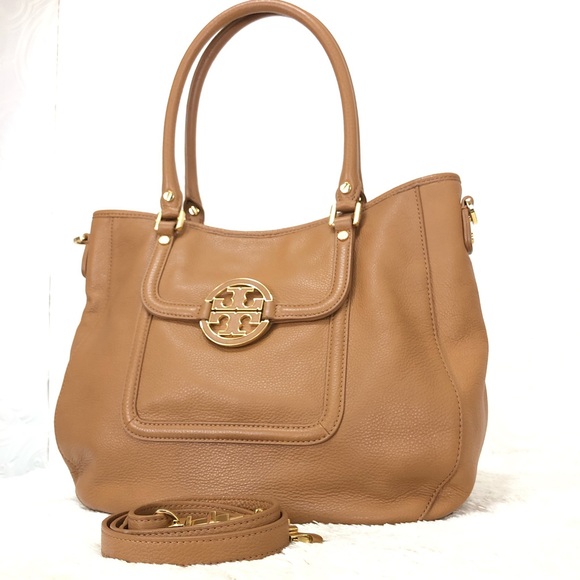 Tory Burch Handbags - 🌸OFFERS?🌸Tory Burch Pebbled Leather Cardamom Bag